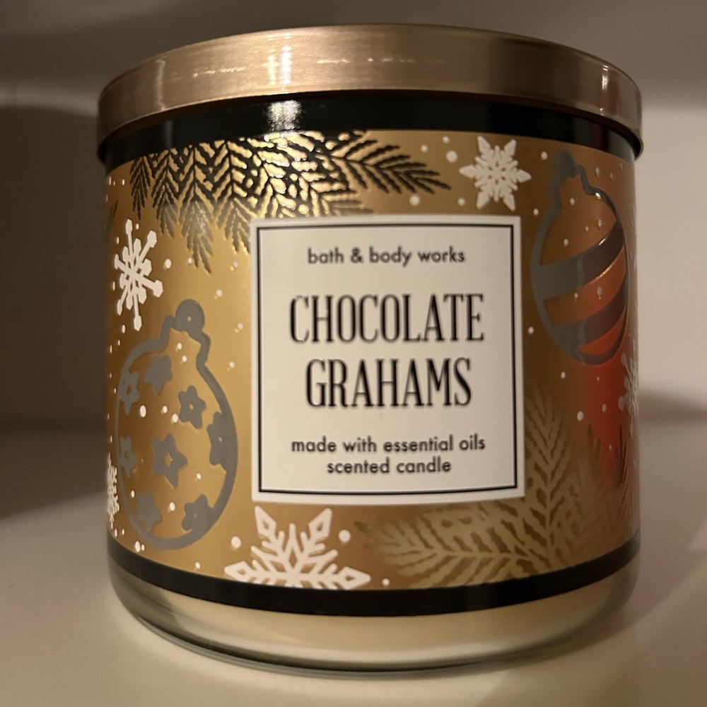 Bath and body works chocolate graham candle